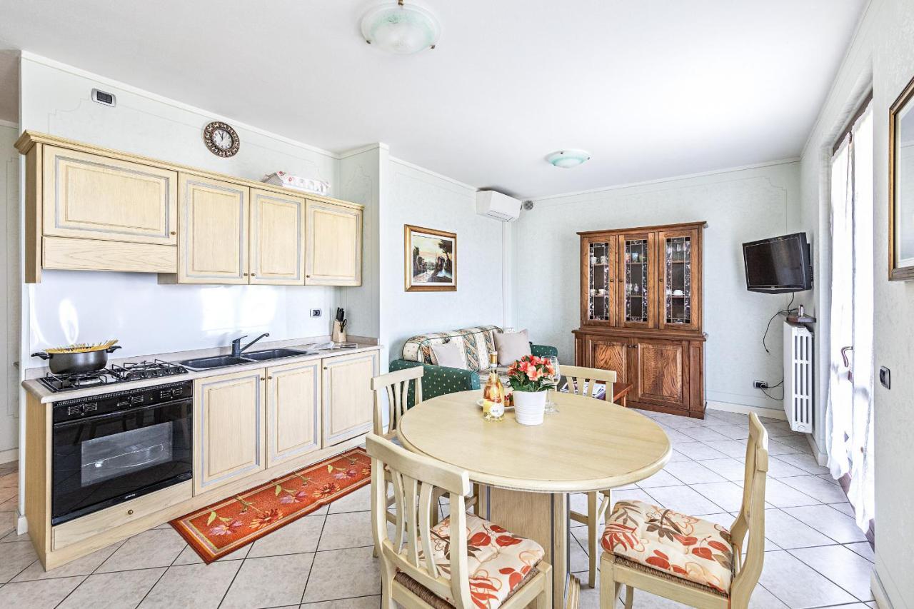 I Mosaici Apartments By Wonderful Italy Sirmione Ngoại thất bức ảnh