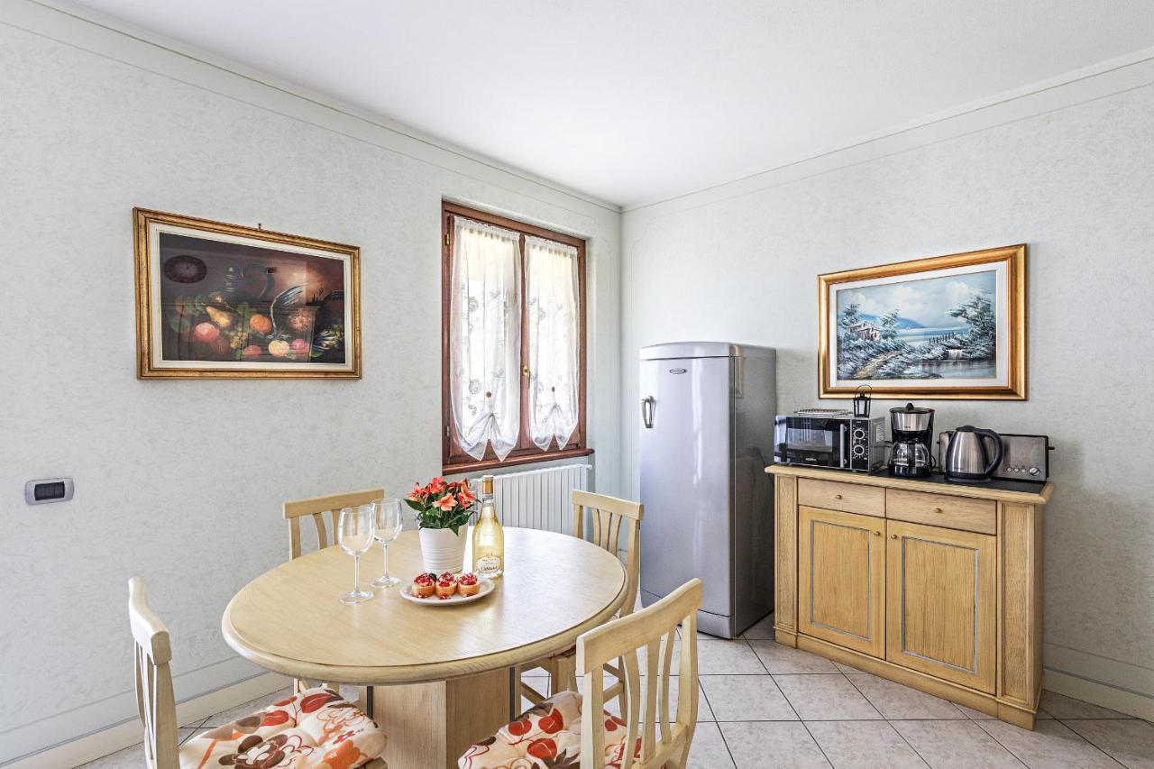 I Mosaici Apartments By Wonderful Italy Sirmione Ngoại thất bức ảnh