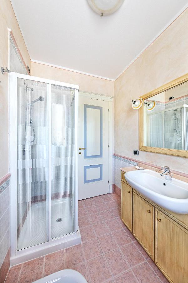I Mosaici Apartments By Wonderful Italy Sirmione Ngoại thất bức ảnh