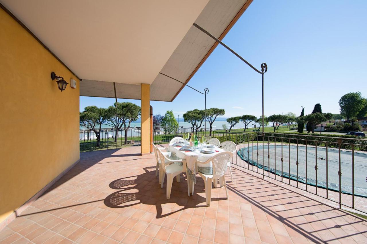 I Mosaici Apartments By Wonderful Italy Sirmione Ngoại thất bức ảnh