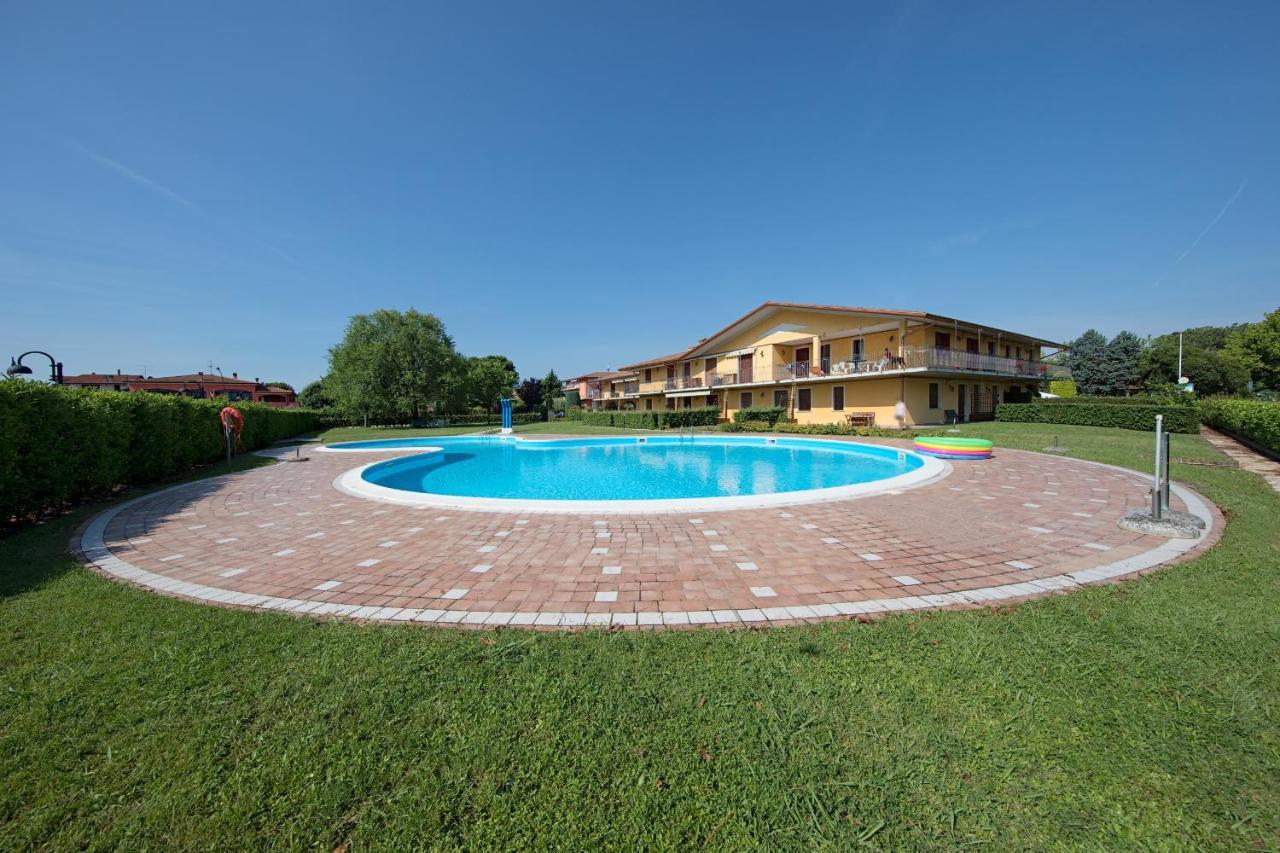 I Mosaici Apartments By Wonderful Italy Sirmione Ngoại thất bức ảnh
