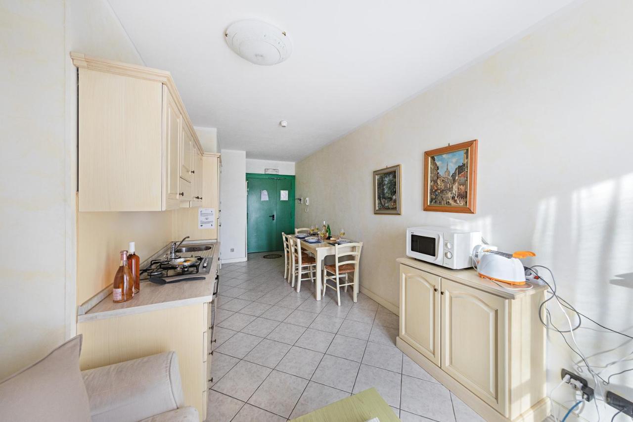 I Mosaici Apartments By Wonderful Italy Sirmione Ngoại thất bức ảnh